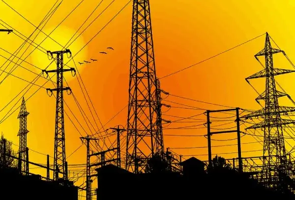 Правительство Украины продлило на полгода сниженные тарифы на электроэнергию для населения