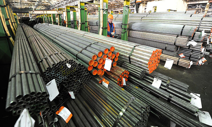 About 100 Russian metal traders agreed to limit the markup on metal products to 12%