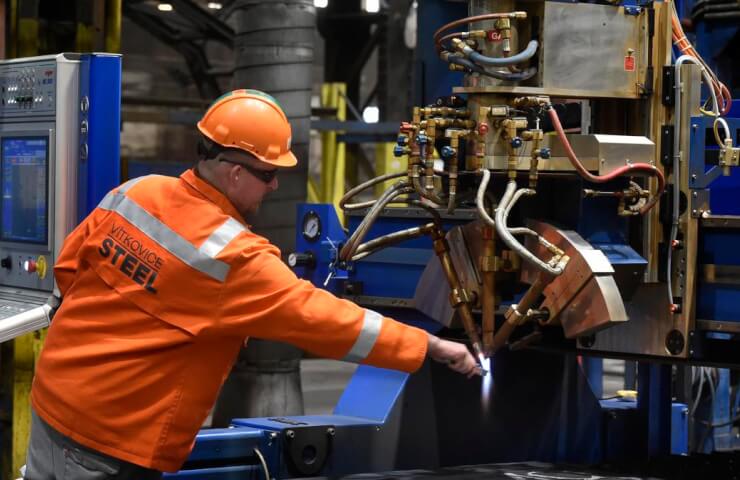 Vitkovice Steel останавливает производство стали из-за антироссийских санкций