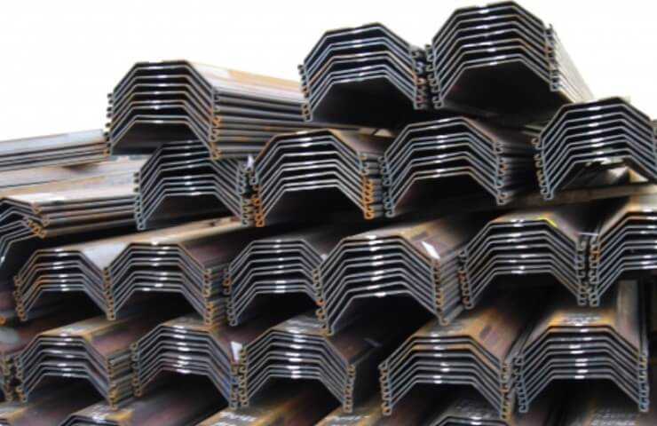 What should be considered when choosing a Larsen sheet pile (L5-UM)