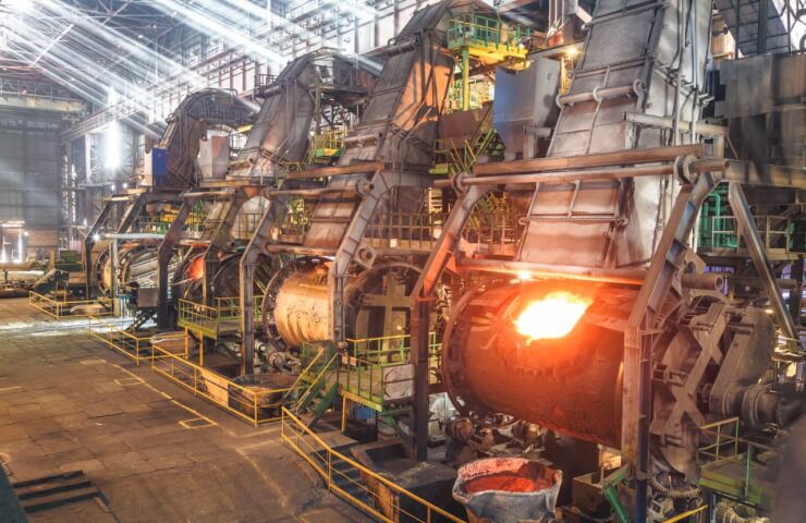 На виробництві поліметалів відремонтували конвертер без зупинки виробництва.