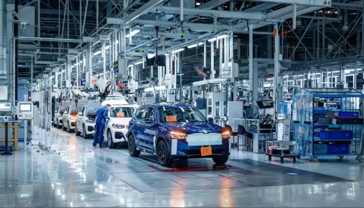 Украинский литий попадет в батареи электромобилей BMW