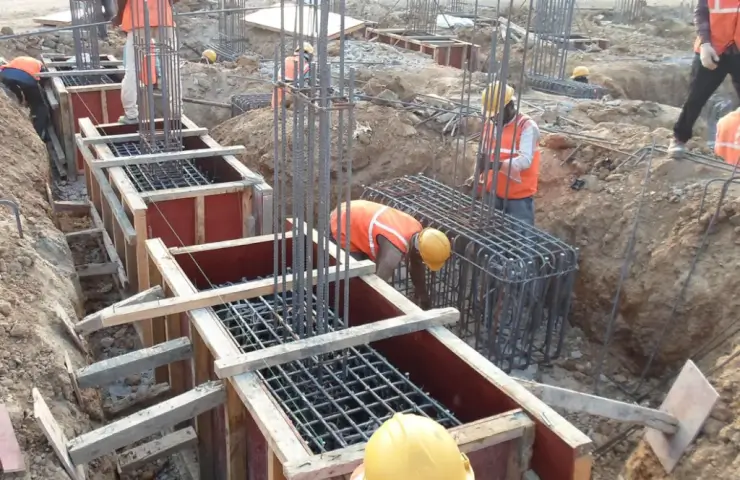 Construction formwork for the manufacture of concrete structures
