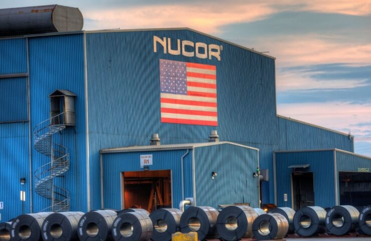 Зростання на сталь у США: Nucor підвищило ціни на листовий HRC прокат до 1150 доларів США за тонну