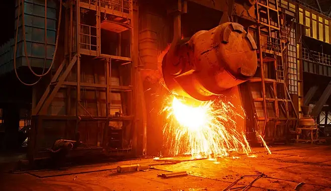 Огромные сталелитейные мощности Китая мешают рынку стали, аналитики ждут новых сокращений
