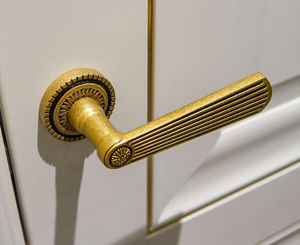 How to choose a handle for interior doors