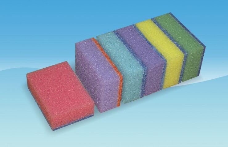 Features of a foam rubber sponge for the kitchen