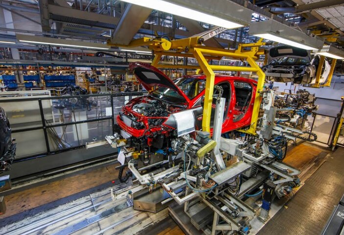 Car production in Italy is declining