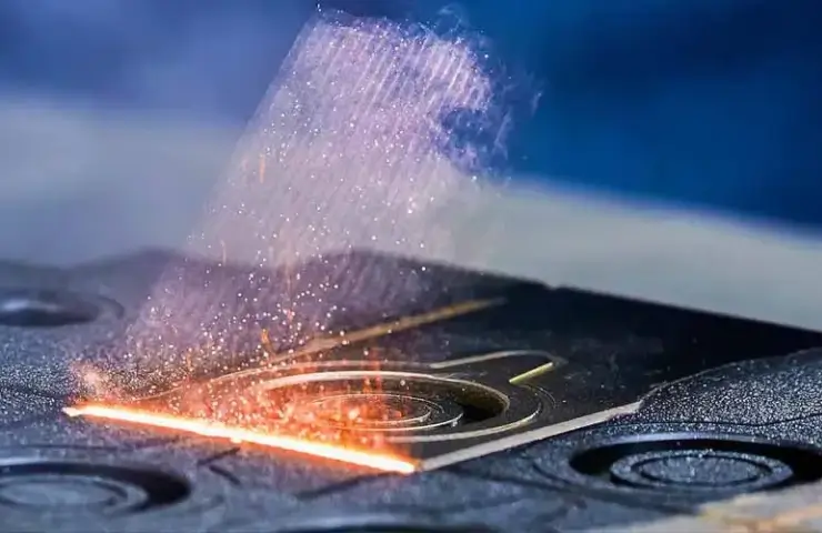 Innovative laser equipment for metal surface cleaning