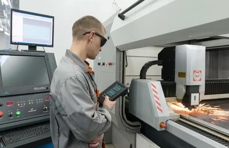 Delivery of machine tools from China