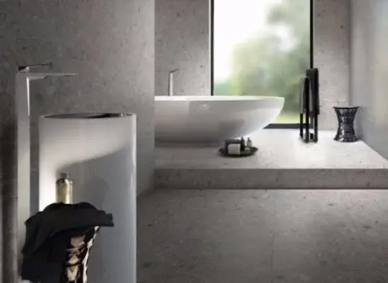 Drilling porcelain tiles on a bathroom wall: tips and tricks