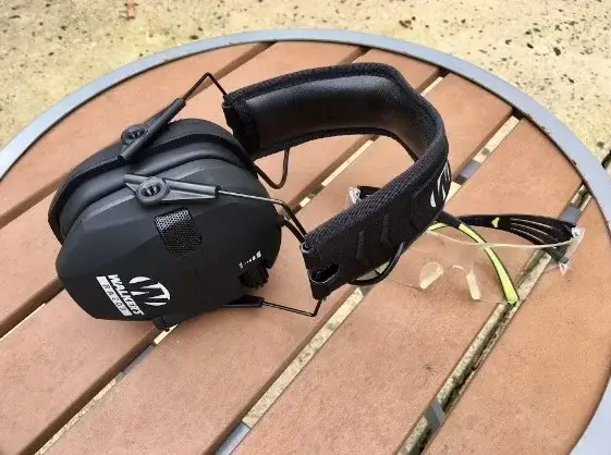 Walkers active headphones: Comfort and safety