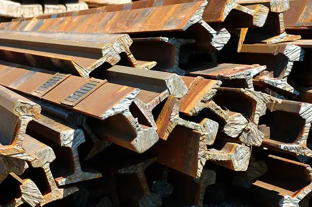 Украинские железные дороги хотят возобновить продажу металлолма