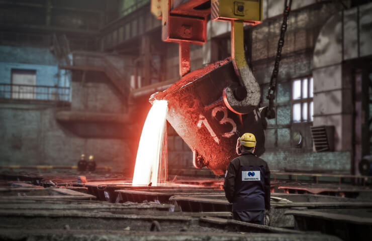 Акции Норникеля и Русала подешевели на фоне стремительного роста цен на медь и алюминий