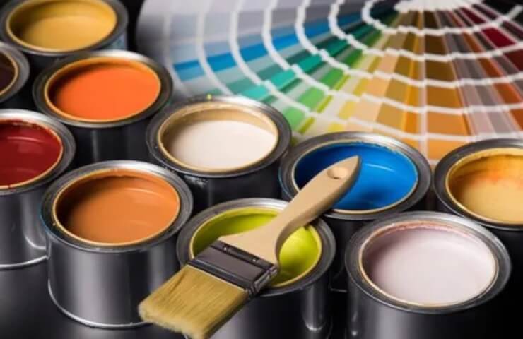 Sale of paints and varnishes from the manufacturer