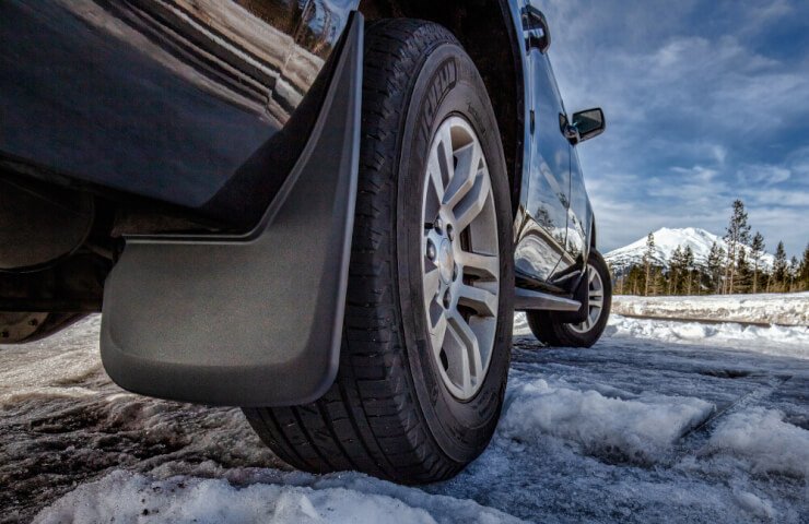 Брызговики для машины: функции и значение