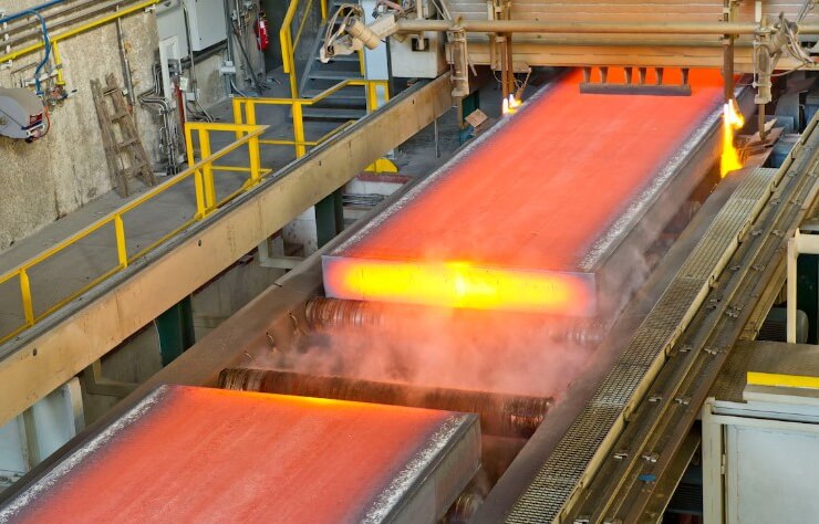 Мировое производство стали в январе 2025 снизилось в годовом исчислении