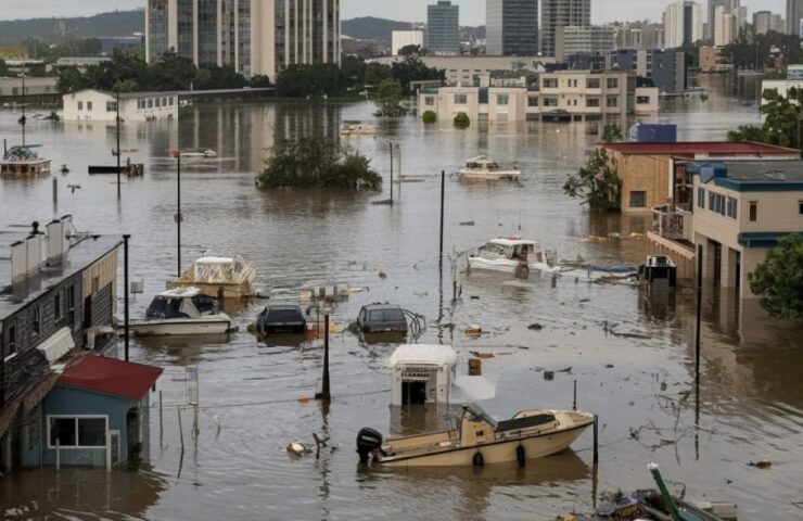 Природные катастрофы 2024 года: наводнения, землетрясения и ураганы