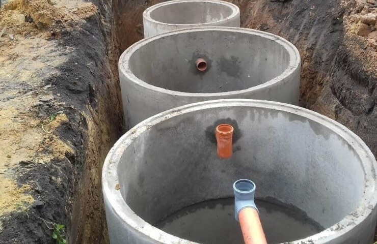 Септик бетонного кілетового дворянства перед встановленням