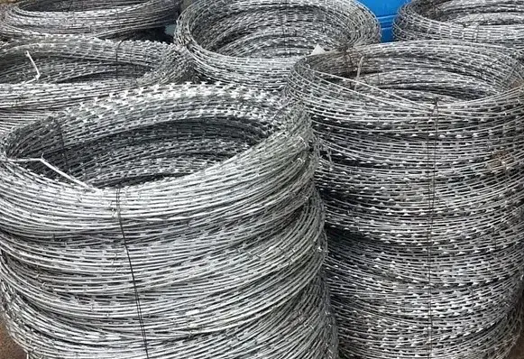 Фірмовий колючий дріт