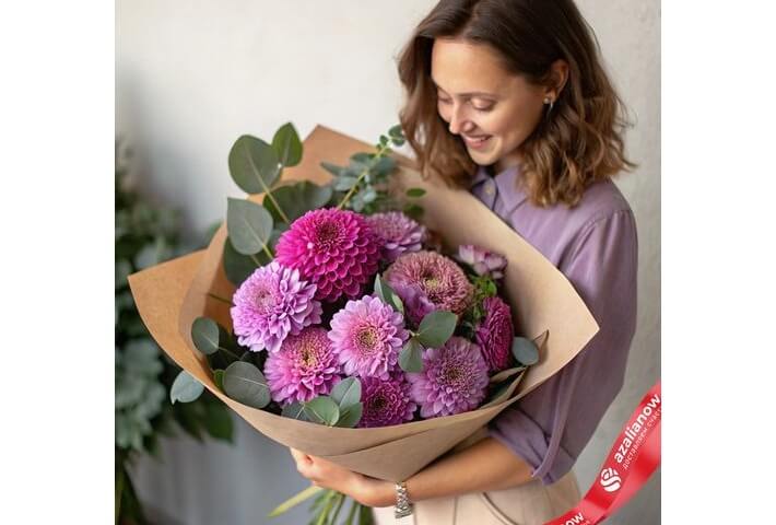 Букеты из георгин: симфония роскоши и торжество вкуса