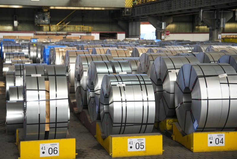 The European HRC steel market is still experiencing a summer lull; prices are falling below factory targets