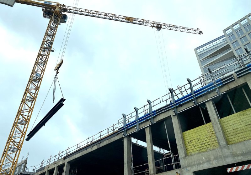 German construction orders rebounded in the first half of the year
