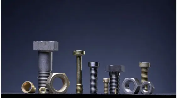 Багатоступінчастий контроль якості на виробництві кріплення: що перевіряють і як