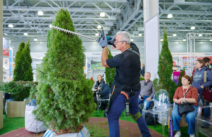 How did the MITEX exhibition mark its coming of age? Exhibition records, international partnerships and "housewarming" at Crocus Expo