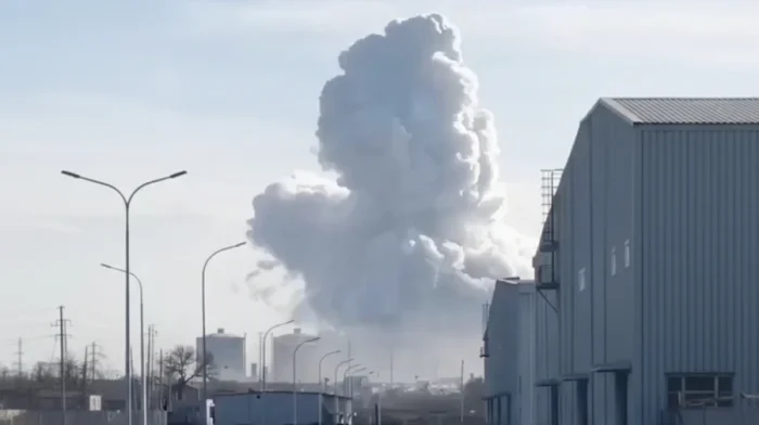 <i></i> A <b>steel mill has exploded in China: there are dead, missing and dozens injured</b>