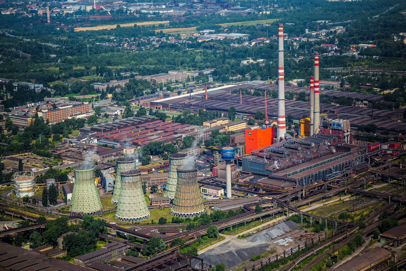 Nova Hut подробно описывает инвестиционные планы, подготовку ЭДП