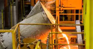 ЕС оставляет за собой право восстановить пошлины на сталь из США