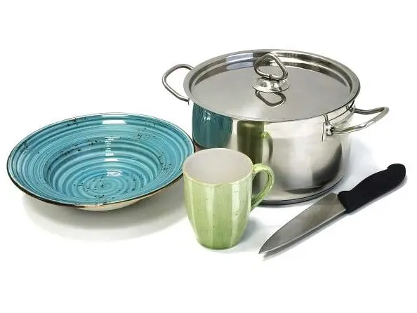 Преимущества профессиональной посуды для столовых