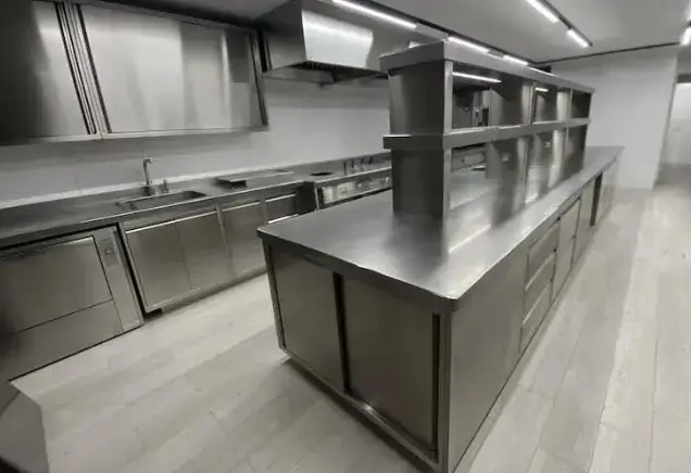 Вироби з листової нержавіючої сталі: Особливості та застосування