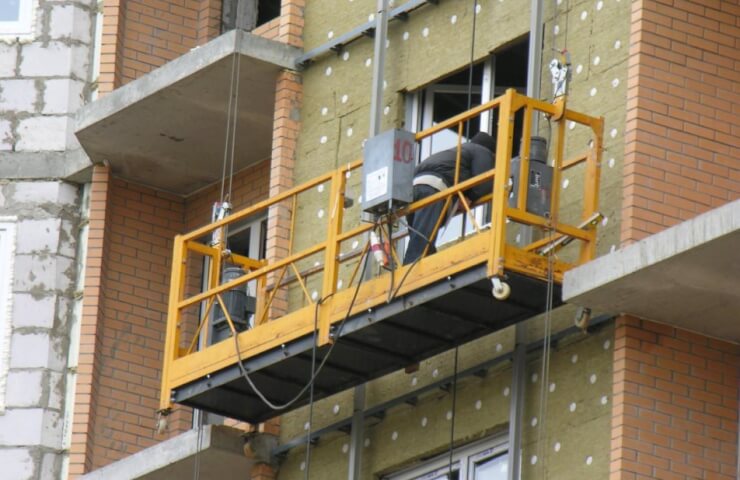 ZLP facade lifts for safety and efficiency of high-rise work