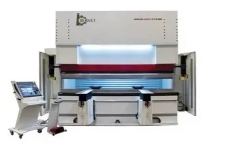 Згинальні верстати — незамінний помічник у роботі з листовим металом