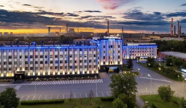 На Череповецькому металургійному комбінаті завершили капітальний ремонт дугової сталеплавильної печі №1