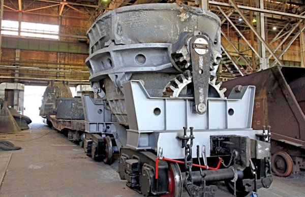 "Уральская Сталь" построила первый вагон-шлаковоз