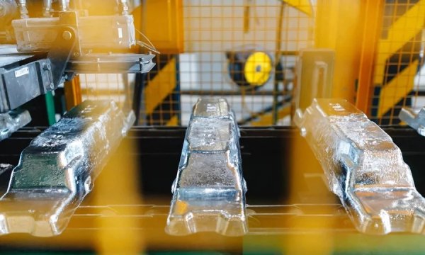 "Русал" достиг устойчивого получения алюминия марки А7 по технологии инертных анодов