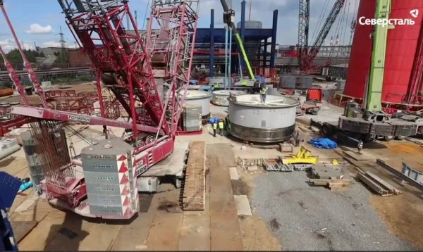 Крупнейшие в мире шаровые мельницы сухого измельчения устанавливают на Череповецком металлургическом комбинате