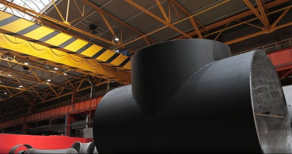TMK has produced welded tees with a diameter of 2,620 mm for the first time.