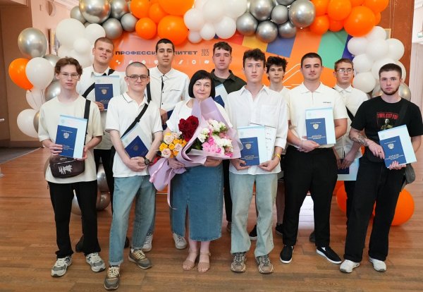 The first 355 students became graduates of "Profesionality" with the support of TMK