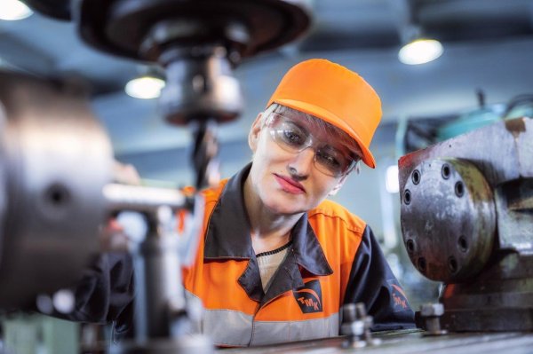 TMK has produced for the first time a horizontal bending press for the production of pipeline parts