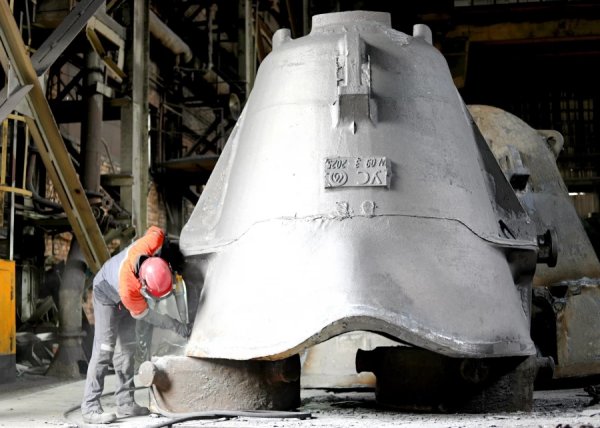 "Уральская сталь" запустила изготовление ковшей для цветной металлургии