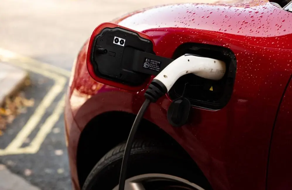 The UK lags behind the EU on the issue of deferral for internal combustion engines