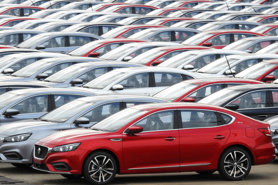 China fills the global market with gasoline cars that it cannot sell on the domestic market.