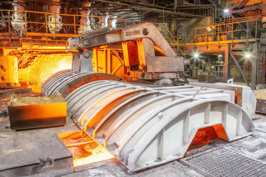 MMK has smelted its 700 millionth ton of pig iron since the first blast furnace was launched in 1932.