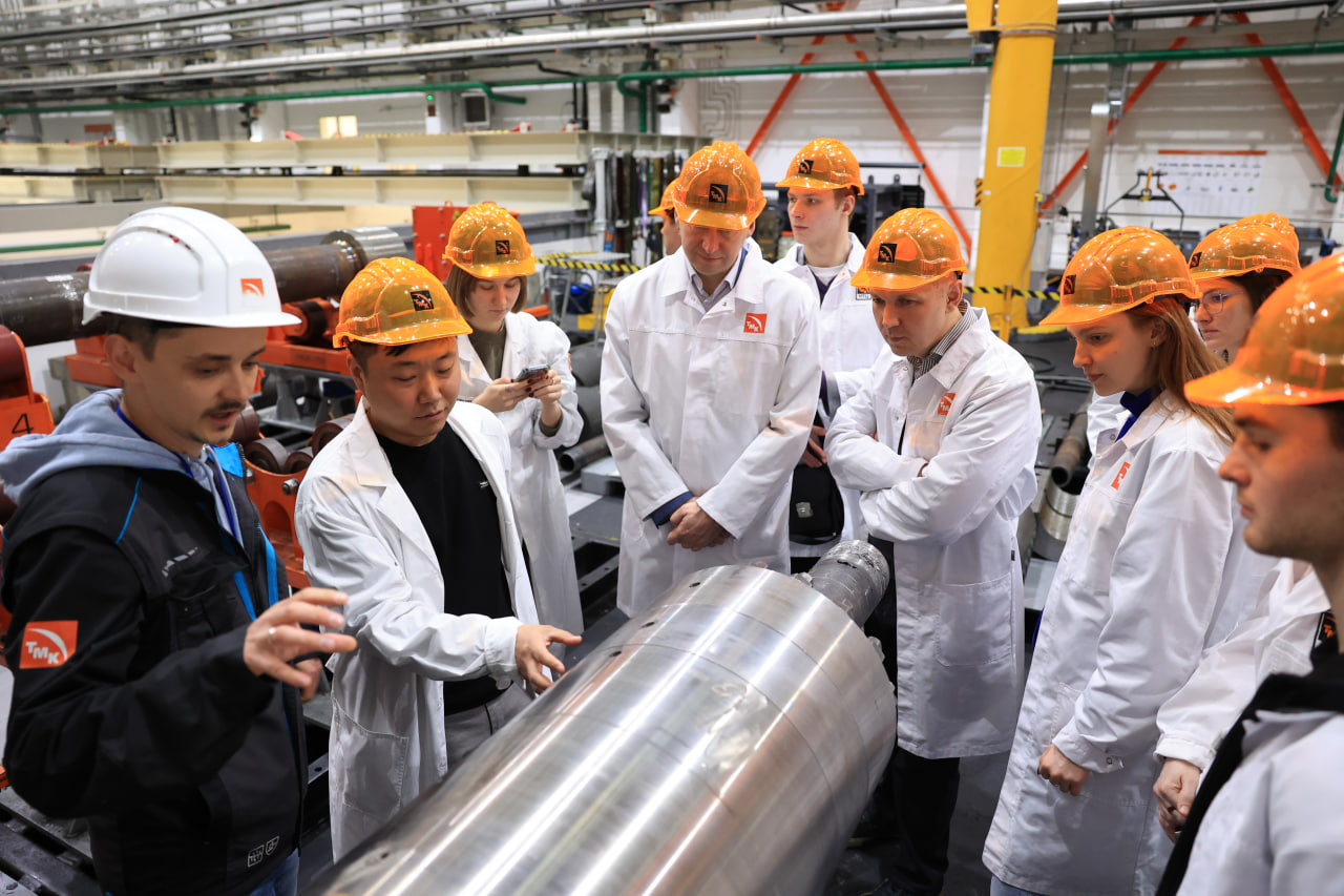 ТМК продемонстрировала ученым и студентам процесс разработки и испытаний трубной продукции