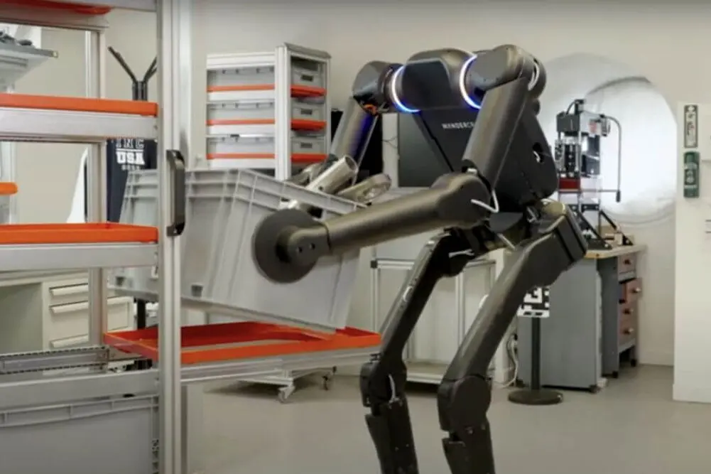 Renault стане одним з перших виробників, які впровадять гуманоїдних заводських роботів — - запуск запланований на 2027 рік