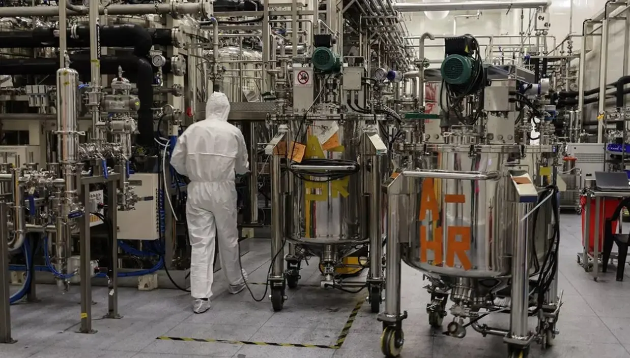 "Нереальный график": Брюссель обвиняют в нереалистичности требований по местной составляющей для аккумуляторов электромобилей